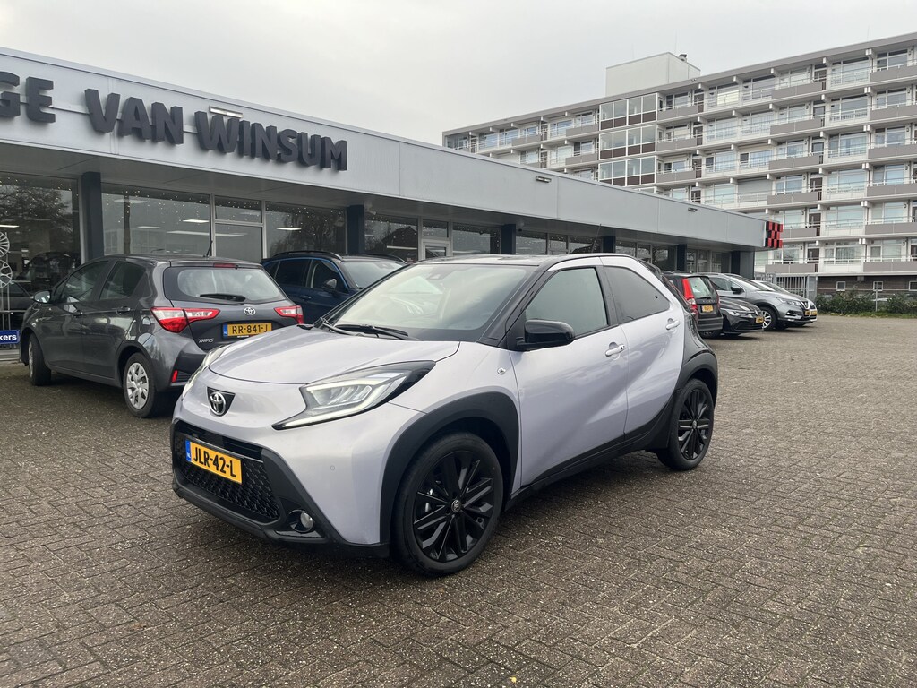 Toyota Aygo X 1.0 VVT-i S-CVT JBL AUTOMAAT! Applecarplay/Android Auto Stoelverwarming Lmv Pdc Acamera Cruise Lane assist