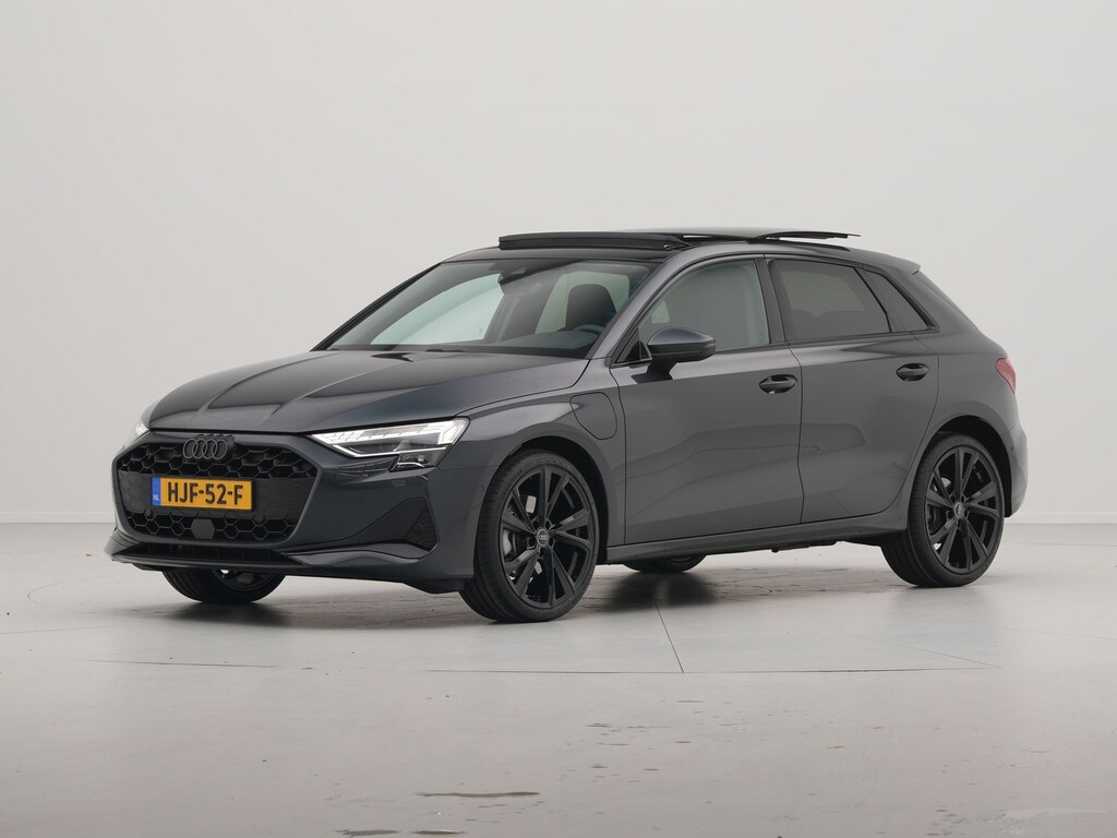 Audi A3 Sportback 40 TFSI e Advanced Edition | Panoramadak | Stoelverw. | Parkassist | Matrix-LED