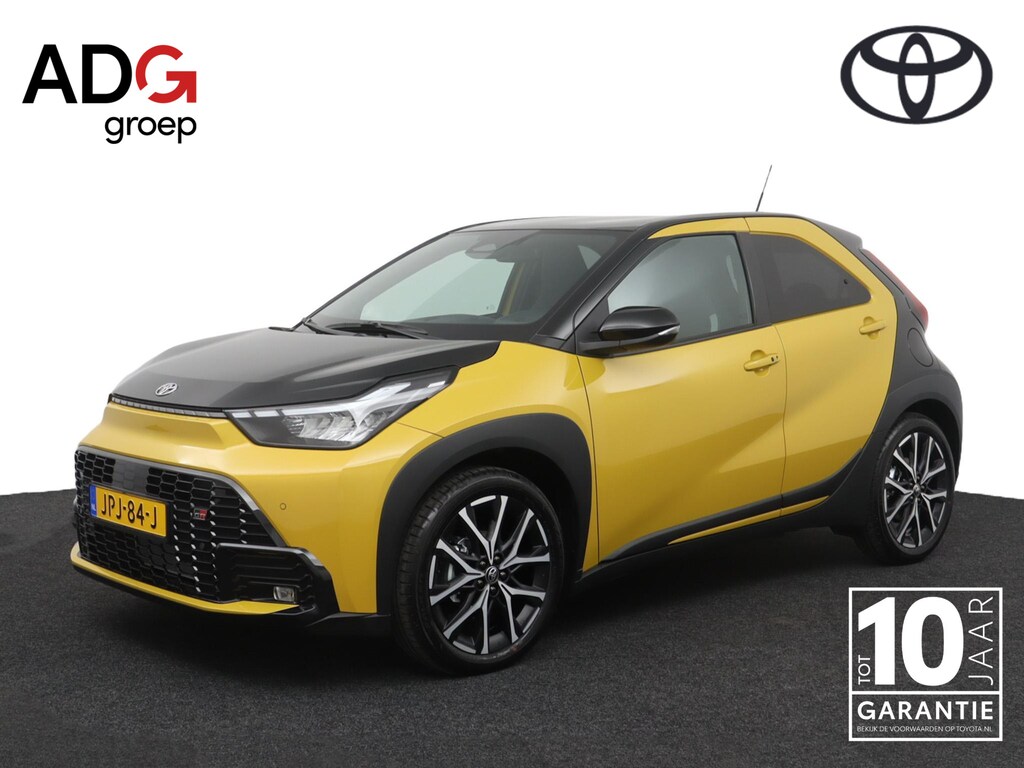 Toyota Aygo X Hybrid 115 GR Sport | Automaat | Stoelverwarming | Parkeersensoren |