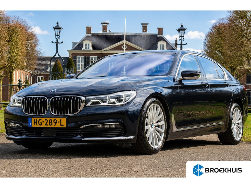 BMW 7-Serie 740i High Executive | NL-AUTO! | 1E EIGENAAR! | LUCHT VERING | TREKHAAK | ALL SEASON | 360° CAMERA | DODE HOEK | DEALER OH! | ADAPTIVE CRUISE | LEDER  | PRACHTIGE STAAT!