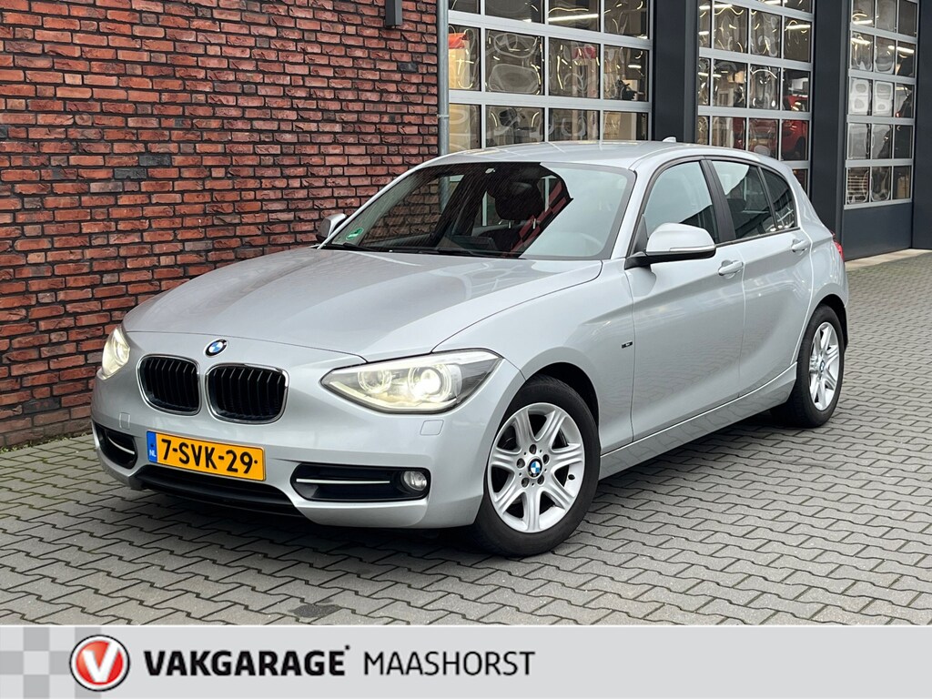 BMW 1-Serie 116i EDE Executive ParkeerSensoren/LED/Navi/Clima/Airco/Bluetooth