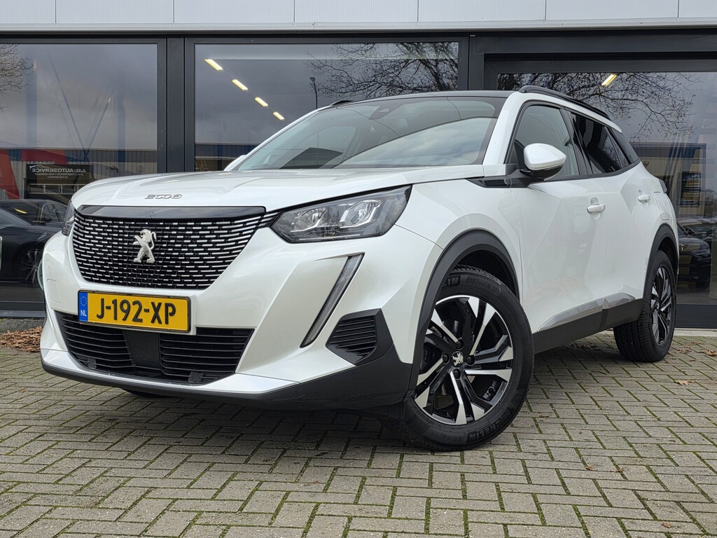 Peugeot 2008 1.2 PureTech Allure + LED + KEYLESS + CAMERA + HALF LEER