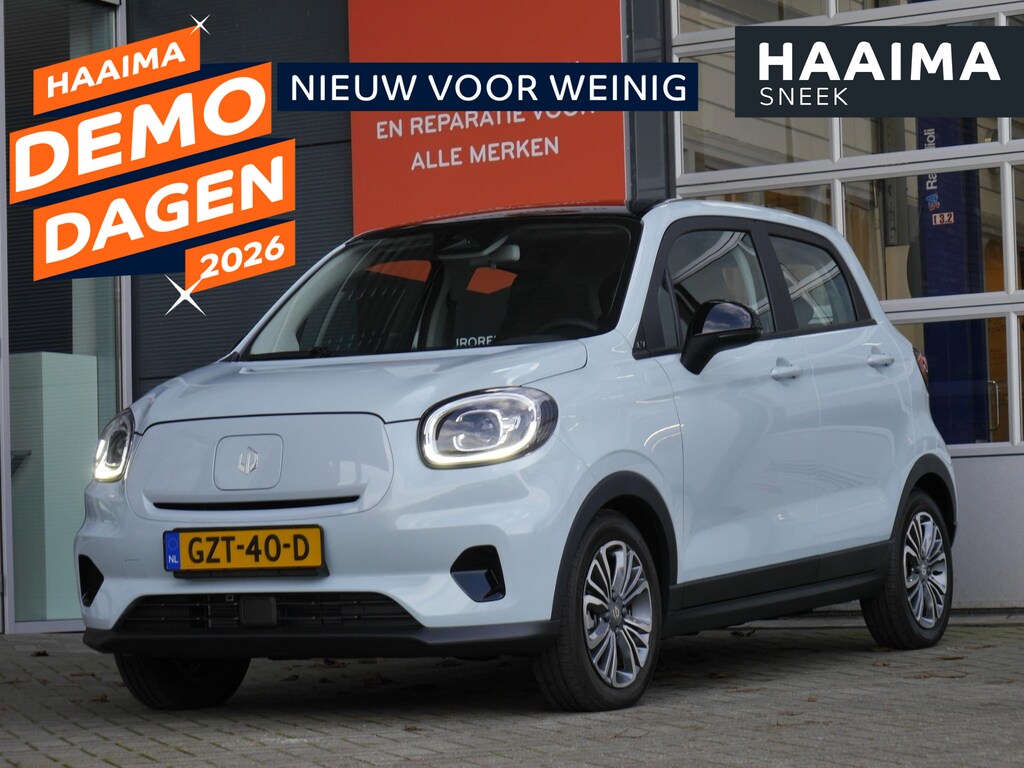 Leapmotor T03 Design 37.3 kWh | Demo | Camera | Panorama dak | Adaptieve cruise control | Dodehoek detectie | Lichtmetalen velgen