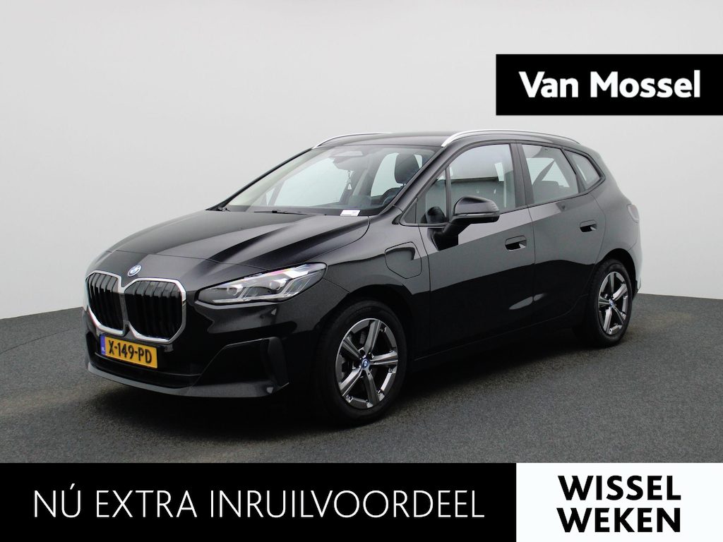 BMW 2-Serie Active Tourer 230e xDrive | AUTOMAAT | TREKHAAK | HEAD-UP DISPLAY | 360 CAMERA | NAVIGATIE | MEMORY STOELEN | STOELVERWARMING |