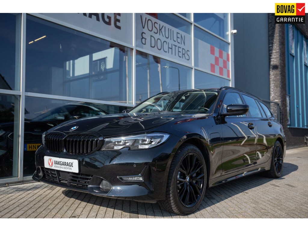 BMW 3-Serie Touring 330e xDrive Touring Sport Line | Trekhaak |PHEV
