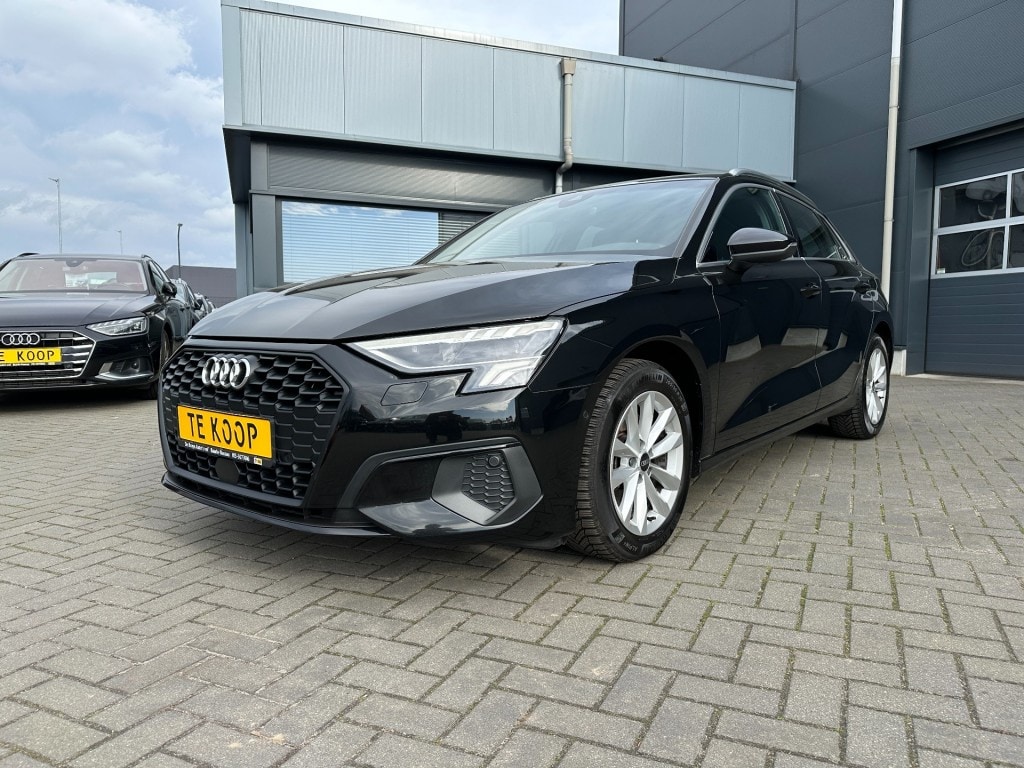 Audi A3 A3 Sportback 30 TFSi Aut. Business Edition Navigatie