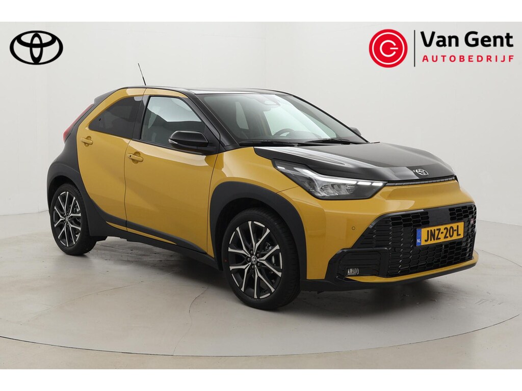 Toyota Aygo X Hybrid 115 GR Sport | Apple Carplay / Android Auto | JBL | Stoelverwarming | Parkeersensoren voor/achter | Keyless | 18 inch