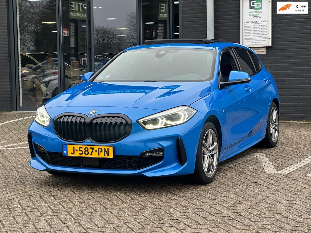 BMW 1-Serie 118i Executive Edition/PANO-DAK/NAVI/CARPLAY/LED/NL AUTO NAP!!