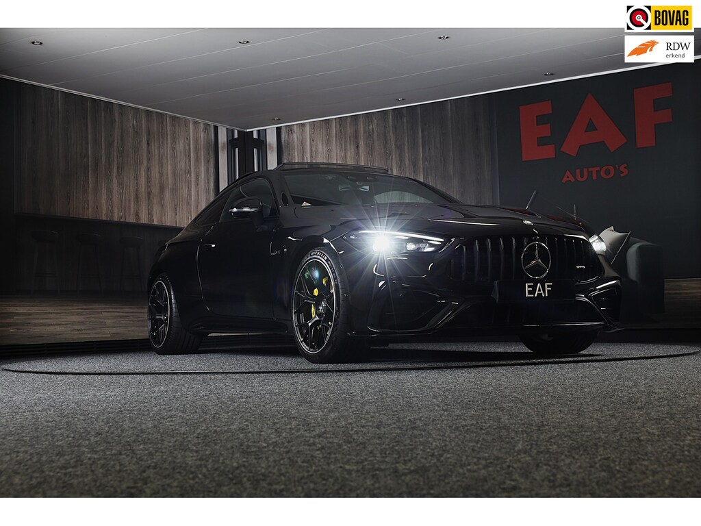 Mercedes-Benz CLE Coupé AMG 53 4MATIC+ / Performance Zetels / Carbon / Head Up / 360 Camera / Pano / Digital Light / 20 Inch