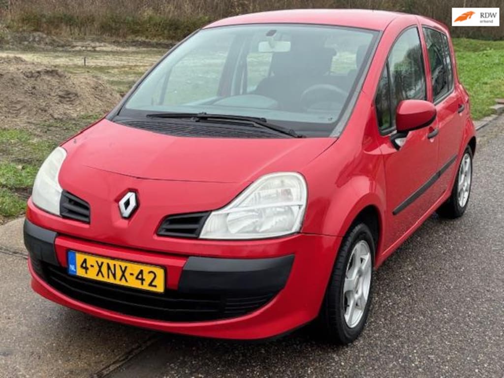 Renault Modus 1.2-16V Expression 5-Drs Airco Electric pakket Audio/CD LMV 15" ABS EBD Colorpakket Trekhaak Dealeronderhoud NW Apk!