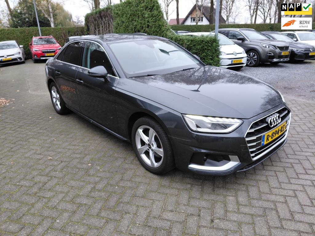 Audi A4 Limousine 35 TFSI Advanced Edition automaat,17 inch i.z.g .st