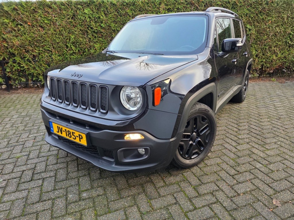 Jeep Renegade 1.4 MultiAir Longitude: black edition, AUTOMAAT