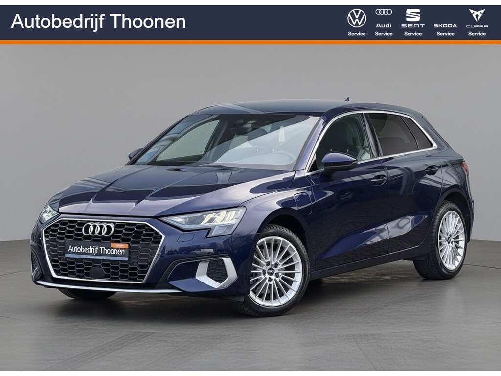 Audi A3 Sportback 40 TFSI e Advanced edition | Leer | Stoelverwarming