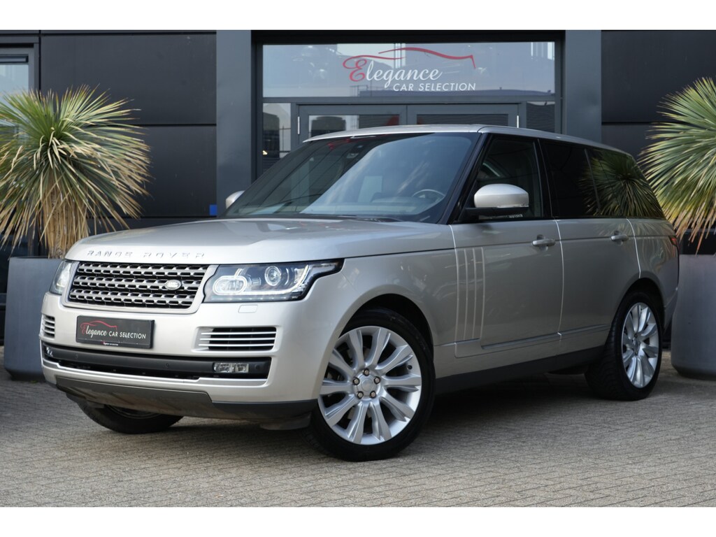 Land Rover Range Rover 3.0 TDV6 Vogue | 259PK | Navi | Trekhaak | Meridian | 360° | Leder | Land Rover Range Rover Vogue 258 PK met 3.0 V6 diesel, navigatie, elektrisch uitklapbare trekhaak, Meridian audiosysteem, 360° camera, luchtvering, 20-inch velgen, lederen interieur, stoelven
