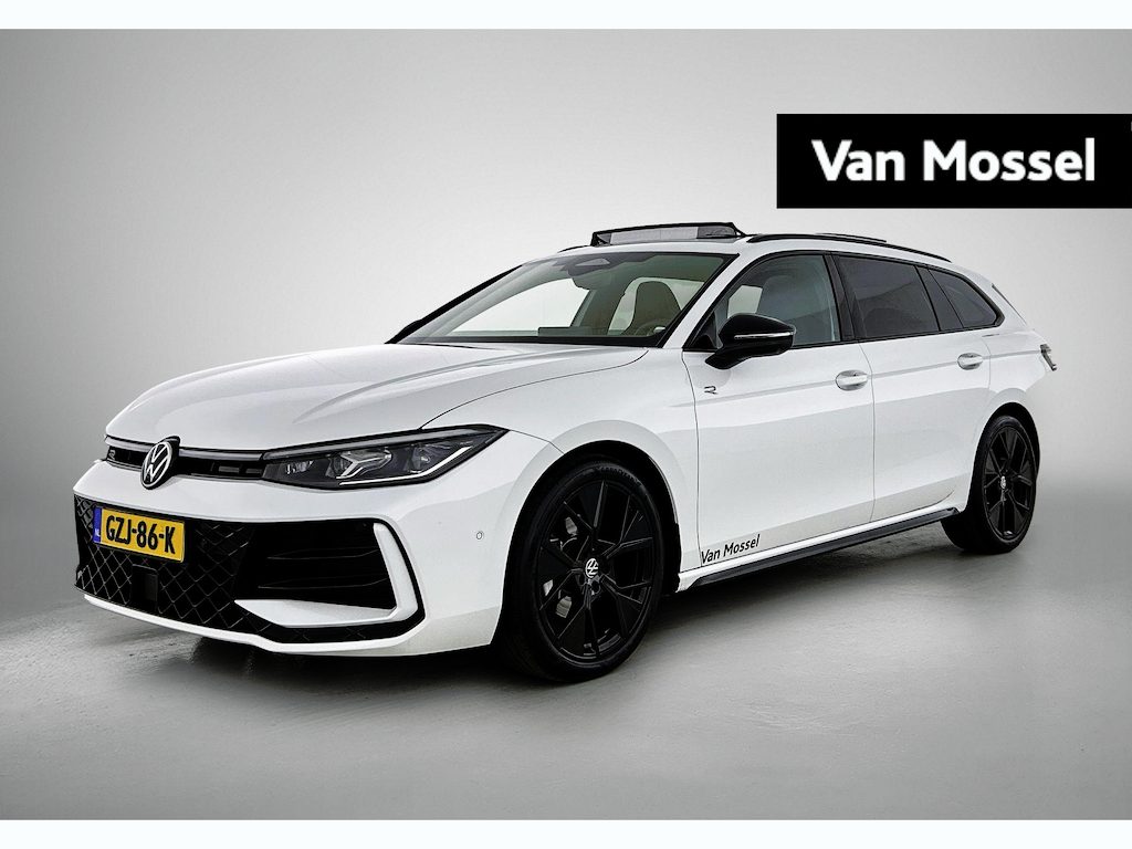 Volkswagen Passat Variant 1.5 eTSI Business | Demo | Panoramisch schuif/kanteldak | Harmon Kardon geluidssysteem | Black style pakket | Stoelverwarming |
