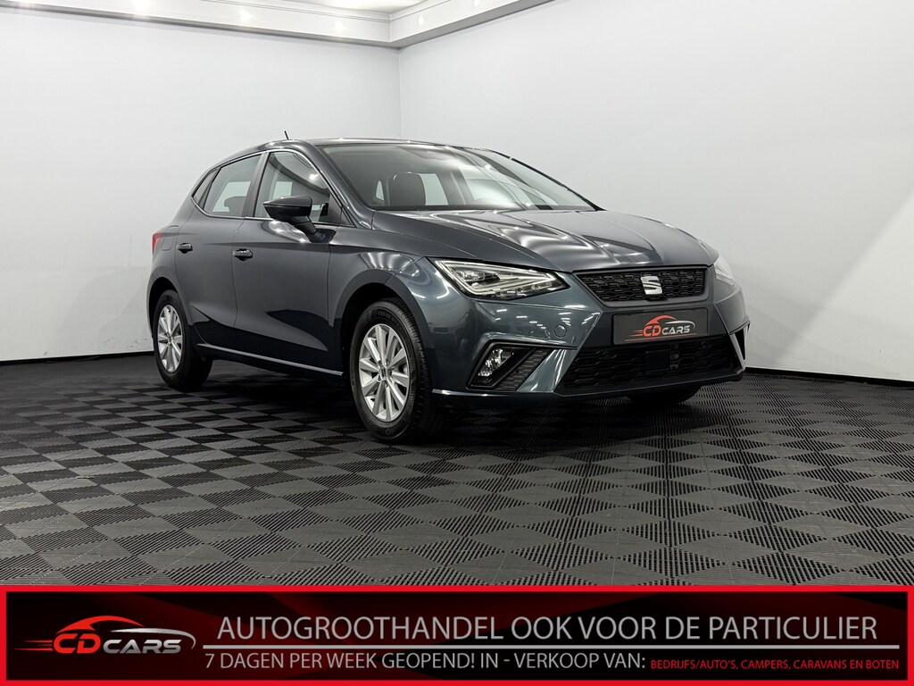 SEAT Ibiza 1.0 MPI Style Camera, Apple carplay, Clima, Cruise control, A start stop, Lichtmetalen velgen, Radio .