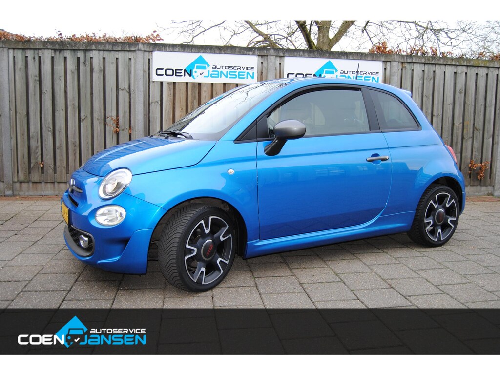 Fiat 500 S 1.2 4 cilinder motor.