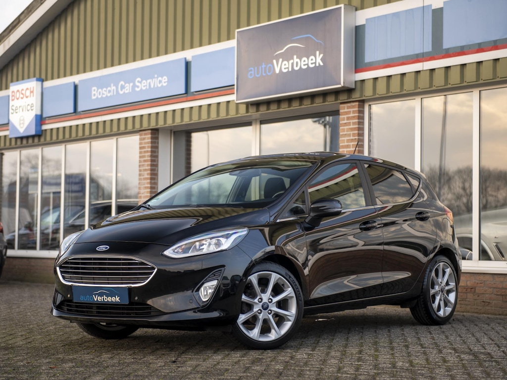 Ford Fiesta 1.0 EcoBoost Titanium | Navi & Apple Carplay / Android Auto | 17" LMV | Lane Assist | Dode hoek sensor | Inklapb. spiegels | Camera