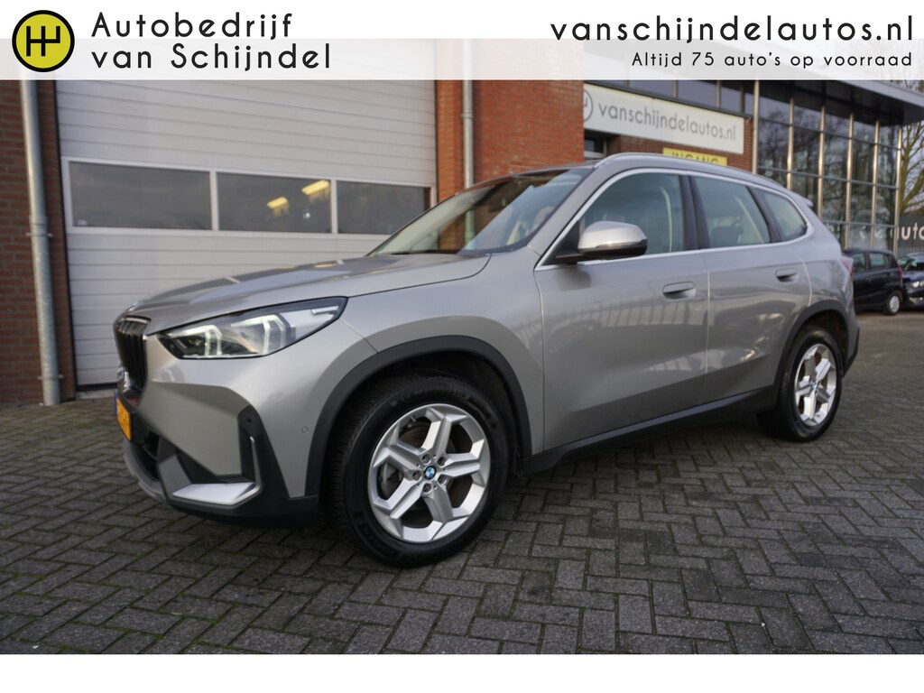 BMW X1 SDRIVE 18I BUSINESS EDITION KEURIGE NETTE STAAT VOLLEDIG DEALER ONDERHOUDEN CAMERA FULL LED NAVI ANDROID-APPLECARPLAY KEYLESS CLIMA CRUISE BLUETOOTH PDC V+A 18INCH ENZ...