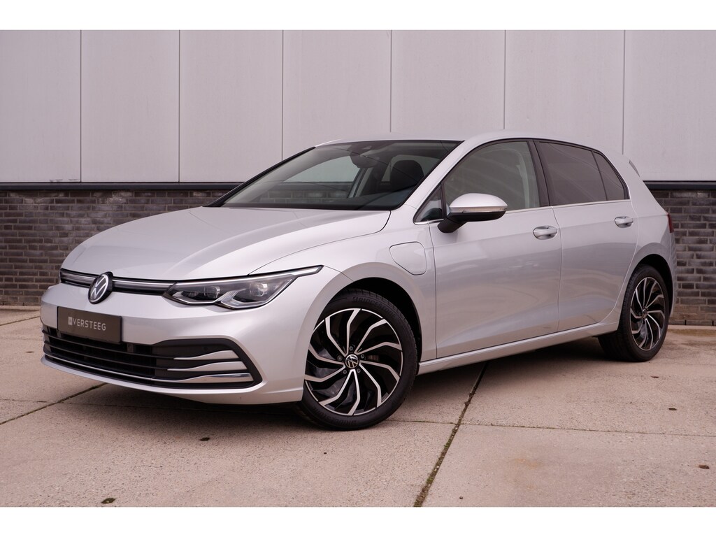 Volkswagen Golf 1.4 eHybrid Style PHEV | Elek. Trekhaak | IQ-Light | Carplay | Memory | Navi | Sfeerverlichting