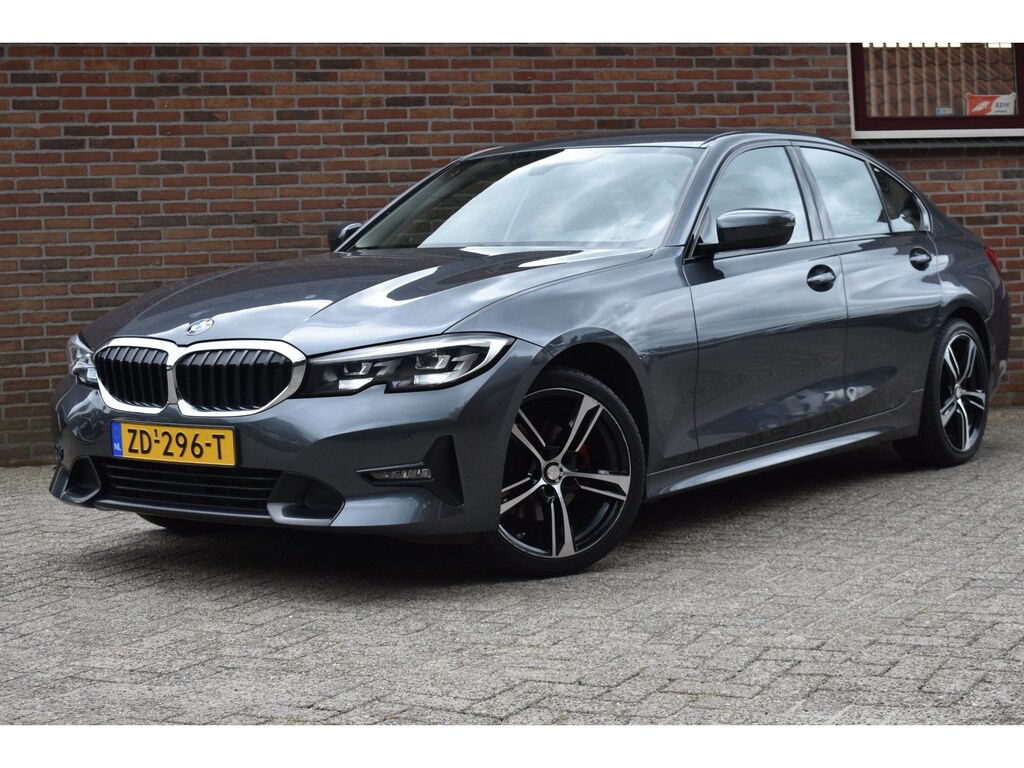 BMW 3-Serie 320i Executive Edition '19 LED Navi Clima Cruise Inruil mogelijk