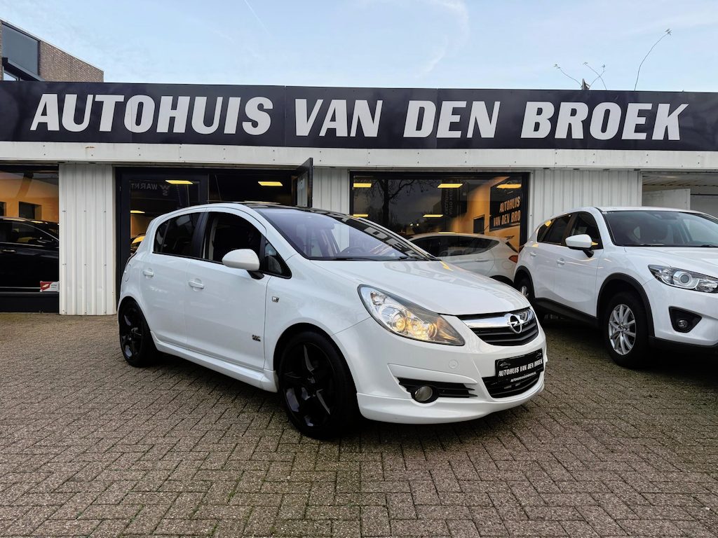 Opel Corsa 1.4-16V OPC-Line|5Deurs|Pano|Cruise|Clima|Stuur+Stoelverw|Pdc|Elek Pakket|Lmv|Nw Apk