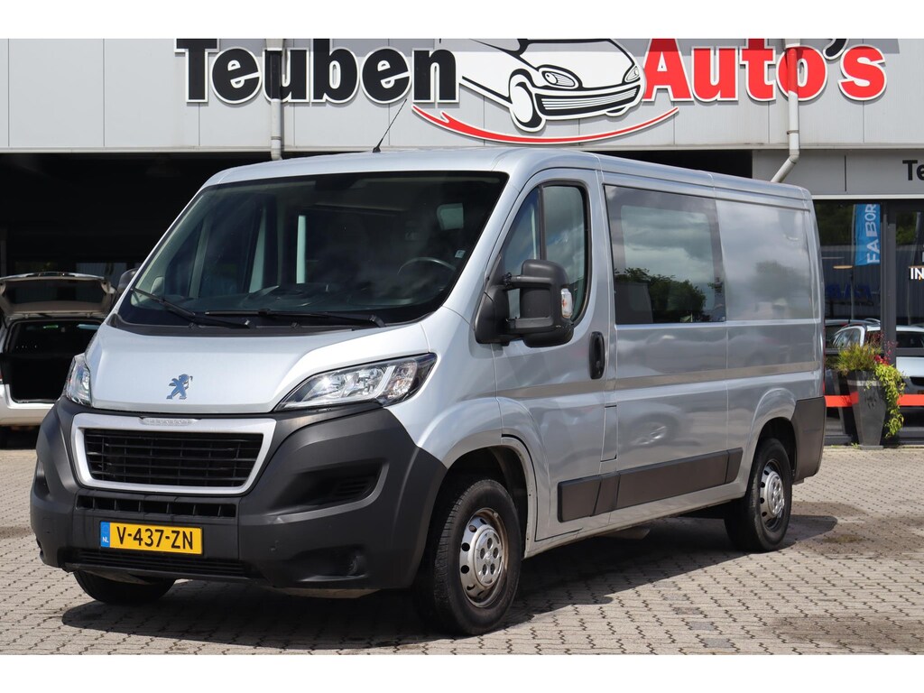 Peugeot Boxer 330 2.0 BlueHDI L2H1 Premium DC Navigatie, Camera, Trekhaak, Cruise control, 6 Persoons, Airco