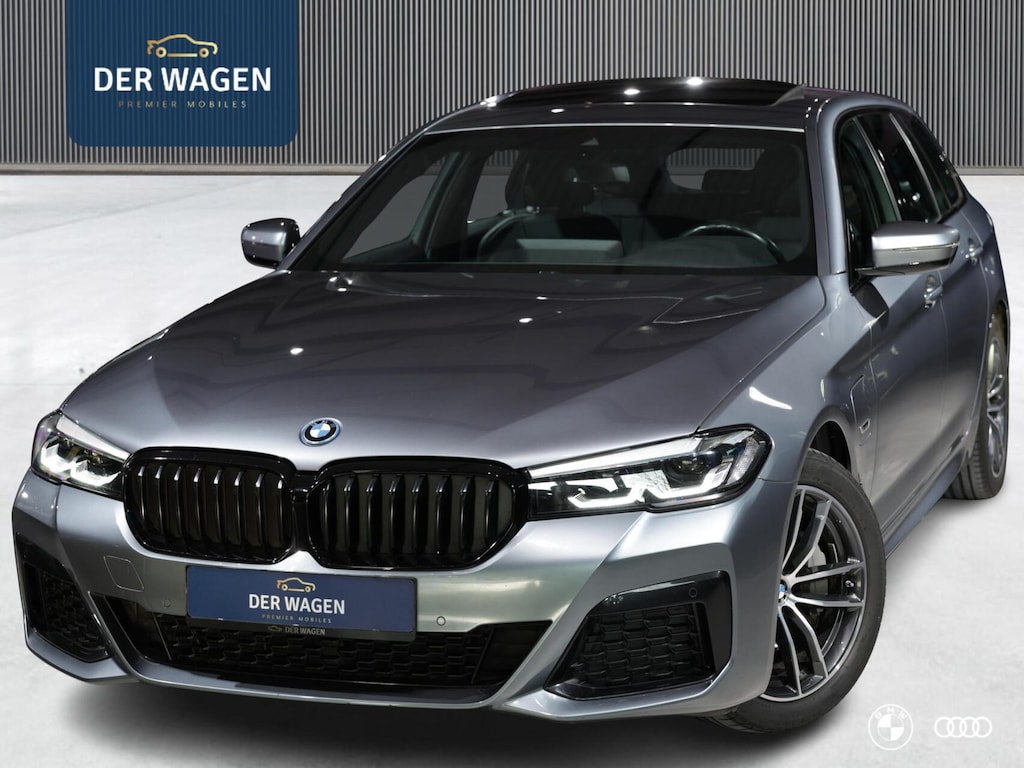 BMW 5-Serie 530E M SPORT / PANODAK / LEDER / STOELVW / CARPLAY / 18"