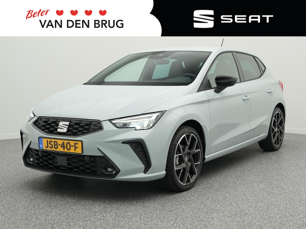 SEAT Ibiza 1.0 TSI 95PK FR Business | 8 jaar garantie | Achteruitrijcamera | Stoelverwarming | Navigatie via Apple Carplay / Android Auto | Full Led koplampen |