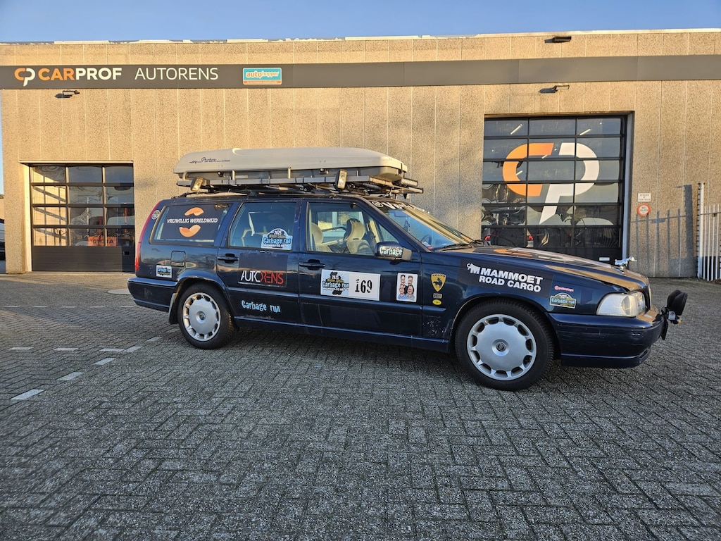 Volvo V70 2.5-20V Luxury-Line