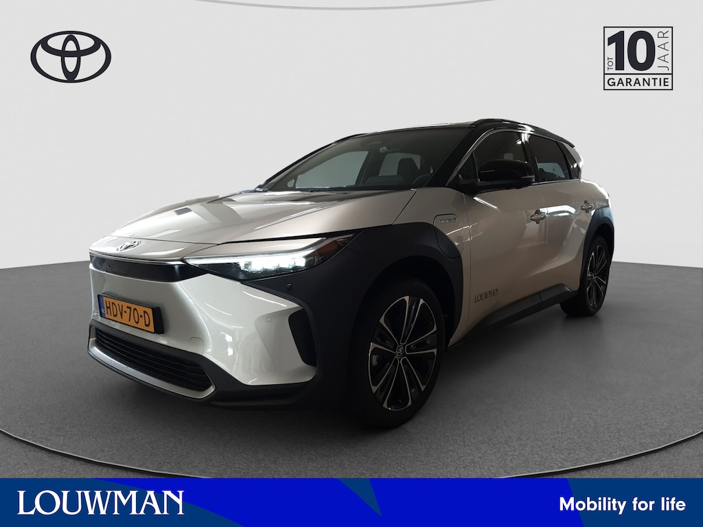 Toyota BZ4X Premium 4WD 71 kWh Panoramadak | BTW voertuig | JBL | AWD | 20 Inch | 360 camera | Elektrische achterklep | Dodehoek detectie |