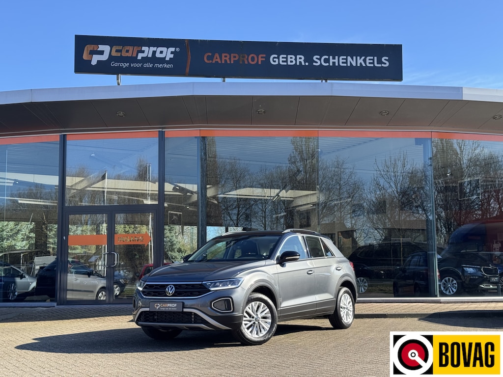 Volkswagen T-Roc 1.5 TSI Life Business Rijklaarprijs Incl. 12 maanden BOVAG-garantie en afleveringsbeurt | Bi-Color | Digitaal dashboard | Apple Carplay | Adaptive Cruise Control |