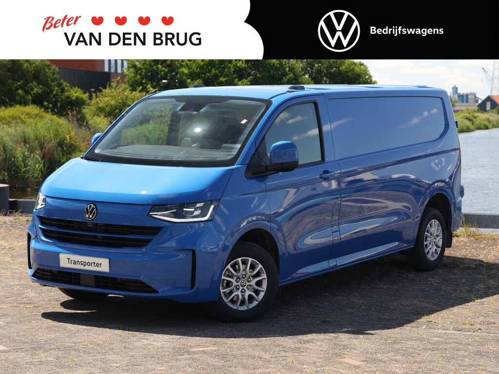 Volkswagen e-Transporter Style Intro L2 210 kW (286 pk) 3500 m | Trekhaak | Achteruitrijcamera | LED | ACC | Airco | Lichtmetalen Velgen |