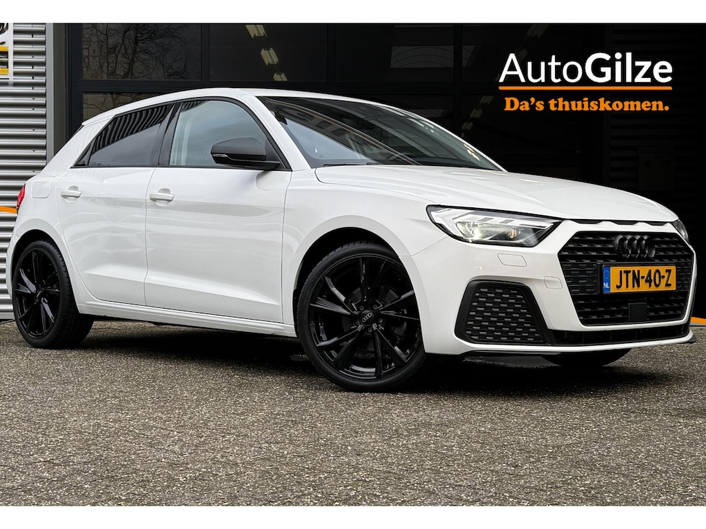 Audi A1 Sportback 30 TFSI Pro Line LED l AppleCarplay l 18 Inch l Black Style l Stoelverwarming