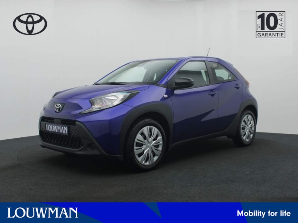 Toyota Aygo X 1.0 VVT-i MT Play | !Voorraad Actie! 2.295 EU korting | Voorraad actie | Cruise | Apple carplay/Android auto | Prijs is incl. actie