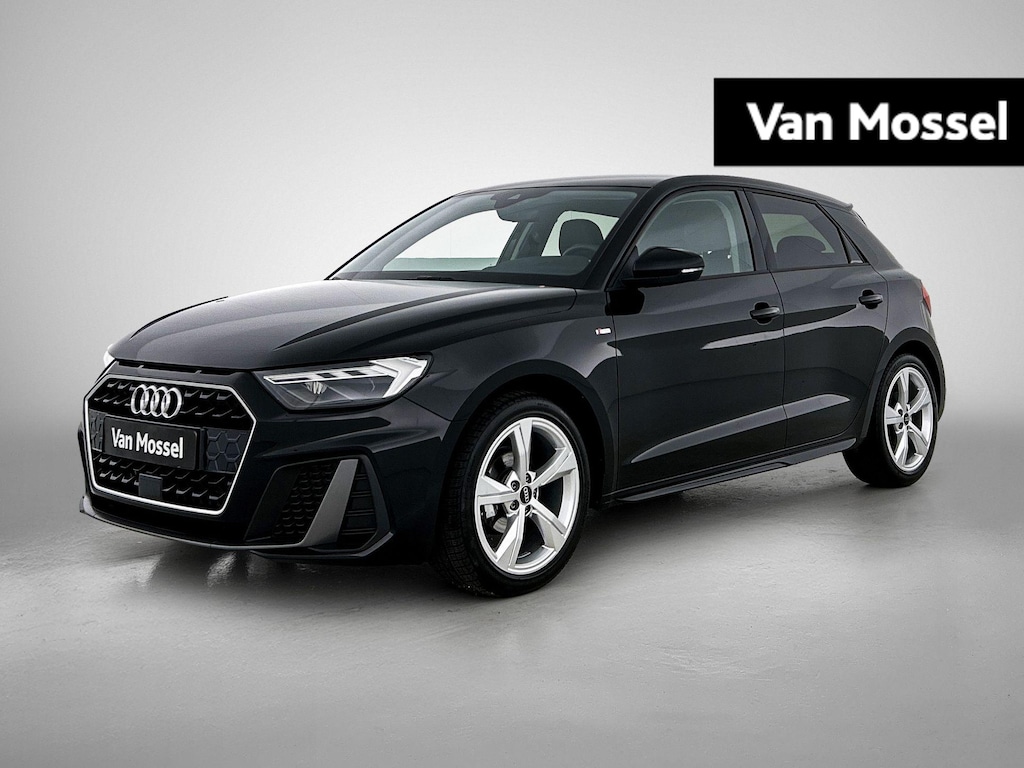 Audi A1 Sportback 25 TFSI S edition l  Cruise control l Stoelverwarming l Privacy glas l Airco l Apple Carplay / Android Auto l Audi sound system