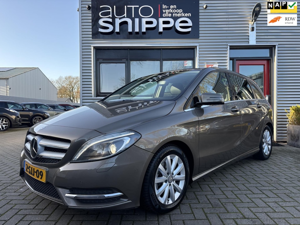 Mercedes-Benz B-klasse 180 Ambition -AUTOMAAT-1STE EIGENAAR!-DEALER ONDERHOUDEN!-STOELVERWARMING-XENON-CLIMA-CRUISECONTROL-ETC.