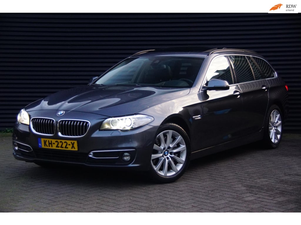 BMW 5-Serie 530d High Executive | Pano | Trekhaak | Adapt. onderstel | Goed onderhouden |