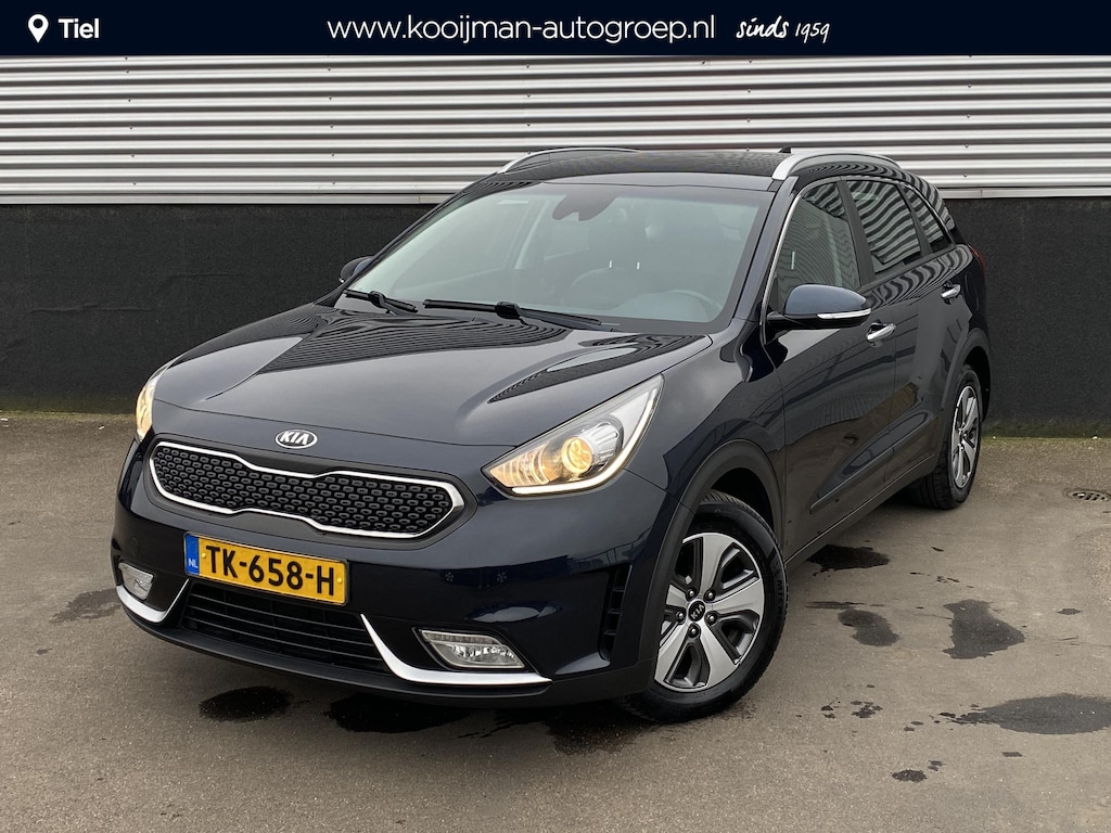 Kia Niro Hybrid 1.6 GDi DynamicLine NL-auto, boekjes compleet, parkeersensoren, cruise control, navigatie, Apple CarPlay/Android Auto, achteruitrijcamera