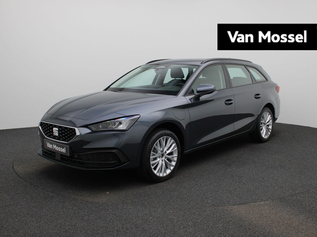 SEAT Leon Sportstourer 1.5 TSI e-Hybrid Style 204 PK | Trekhaak | Cruise Control | Navigatie | climate control | Parkeersensoren | Lichtmetalen Velgen | Camera |