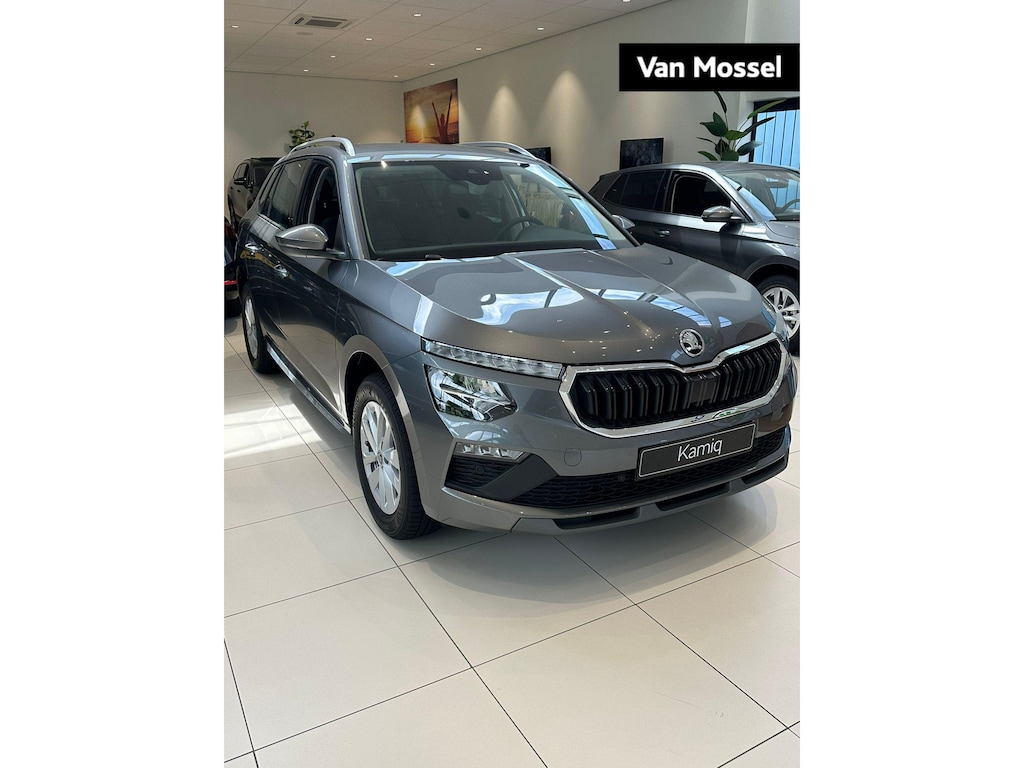 Skoda Kamiq 1.0 TSI Business Edition | LED Koplampen | Apple Carplay/Android Auto | Stoelverwarming | Trekhaak | Achteruitrijcamera | Climate Control | Getinte Ruiten | Parkeersensoren | Adaptive Cruise Control | Virtual Cockpit | Lichtmetalen velgen | €2000 inruilpremie | Direct leverbaar en € 35.555,-- rijklaar