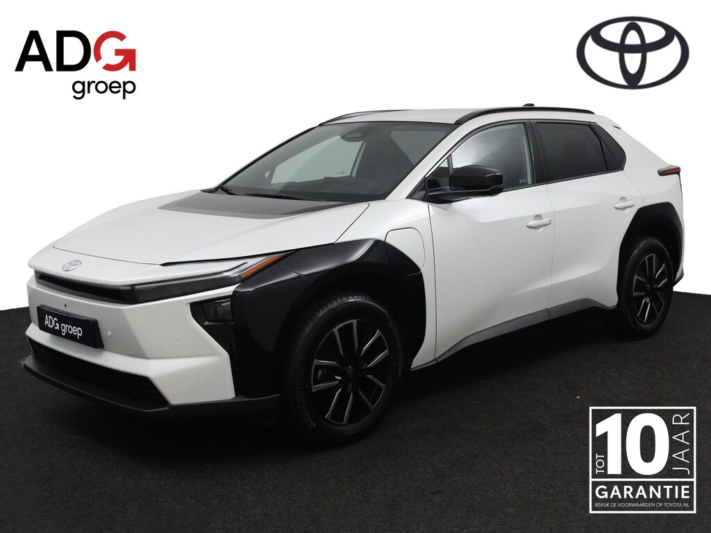 Toyota BZ4X Dynamic 73 kWh | Nieuwe Auto | 360 Camera | Parkeersensoren | Stoelverwarming |
