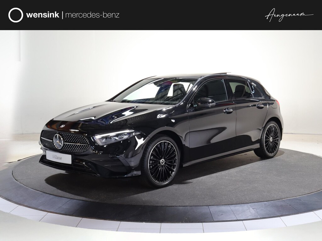 Mercedes-Benz A-klasse 250e Business Solution AMG | Panoramaschuifdak | Premium Plus | 19”AMG-velgen | Head-up display | Dodehoekassistent |
