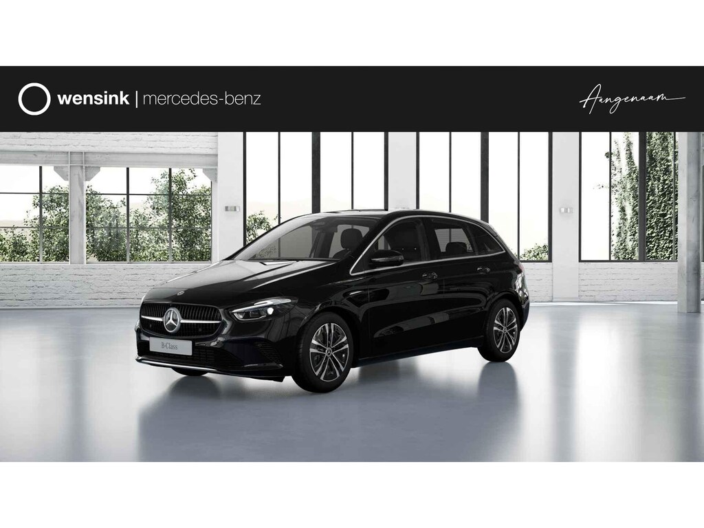 Mercedes-Benz B-klasse 180 Business Solution Luxury Line | Achteruitrijcamera | Panoramaschuifdak | Trekhaak | MULTIBEAM LED |