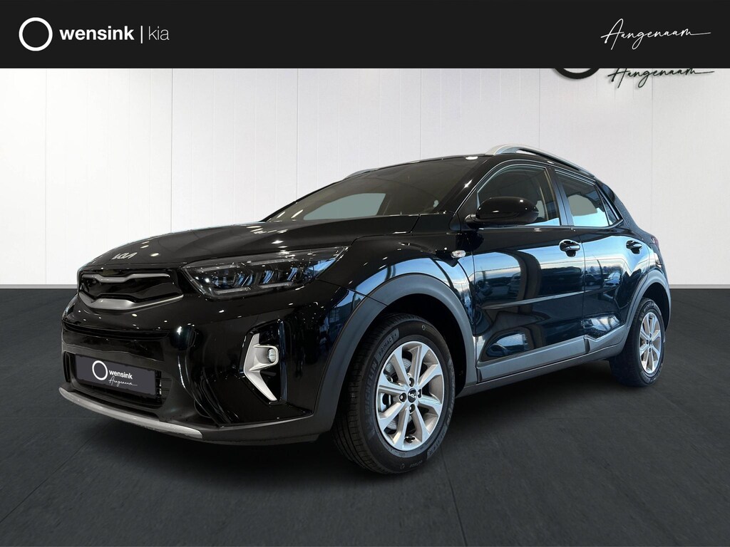 Kia Stonic 1.0 T-GDi MHEV DynamicLine | vanaf  € 429,- per maand | LED-koplampen | Cruisecontrol | Achteruitrijcamera | Dakrails | Lichtmetalen velgen |