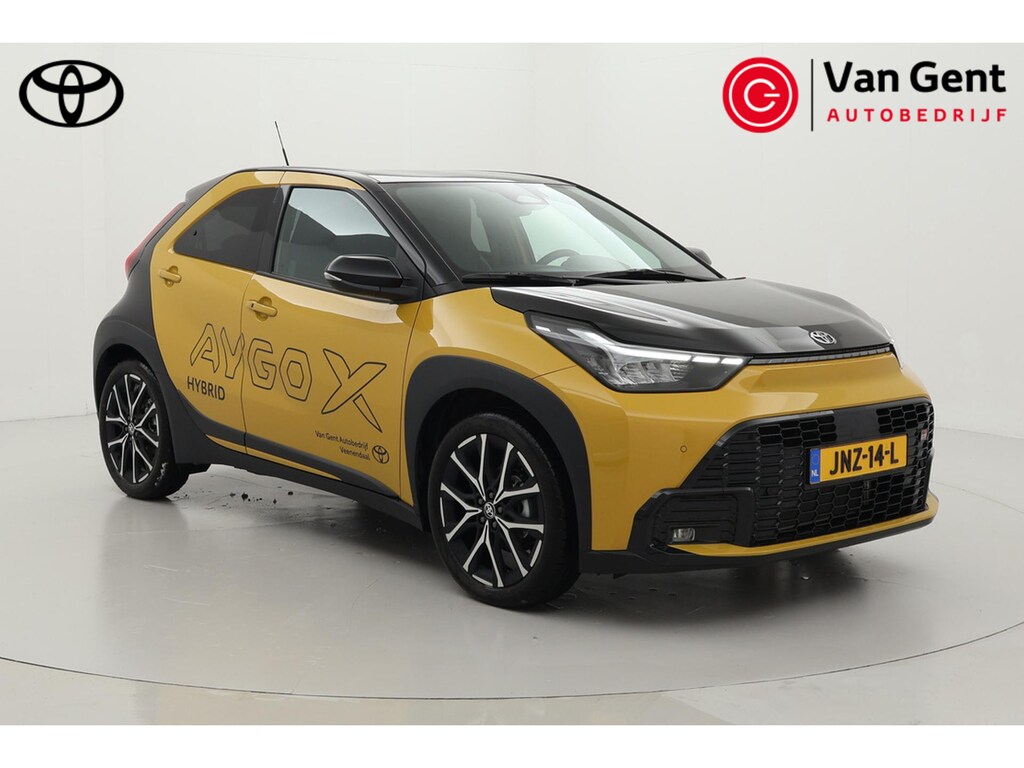 Toyota Aygo X Hybrid 115 GR Sport | Apple Carplay / Android Auto | JBL | Stoelverwarming | Parkeersensoren voor/achter | Keyless | 18 inch