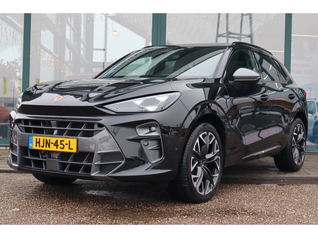 CUPRA Terramar 1.5 TSI e-Hybrid VZ Performance 272pk | Achteruitrijcamera | Dodehoek detectie | Head-up display