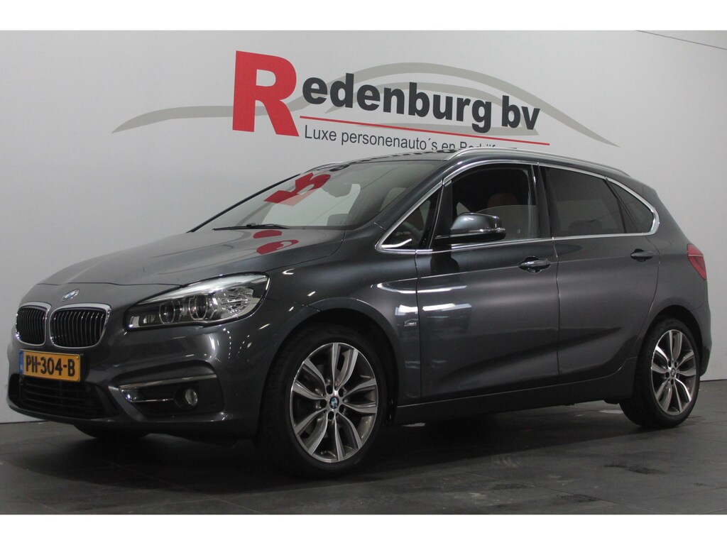 BMW 2-Serie Active Tourer 220i High Executive - Camera / Navi / Stoelverw.