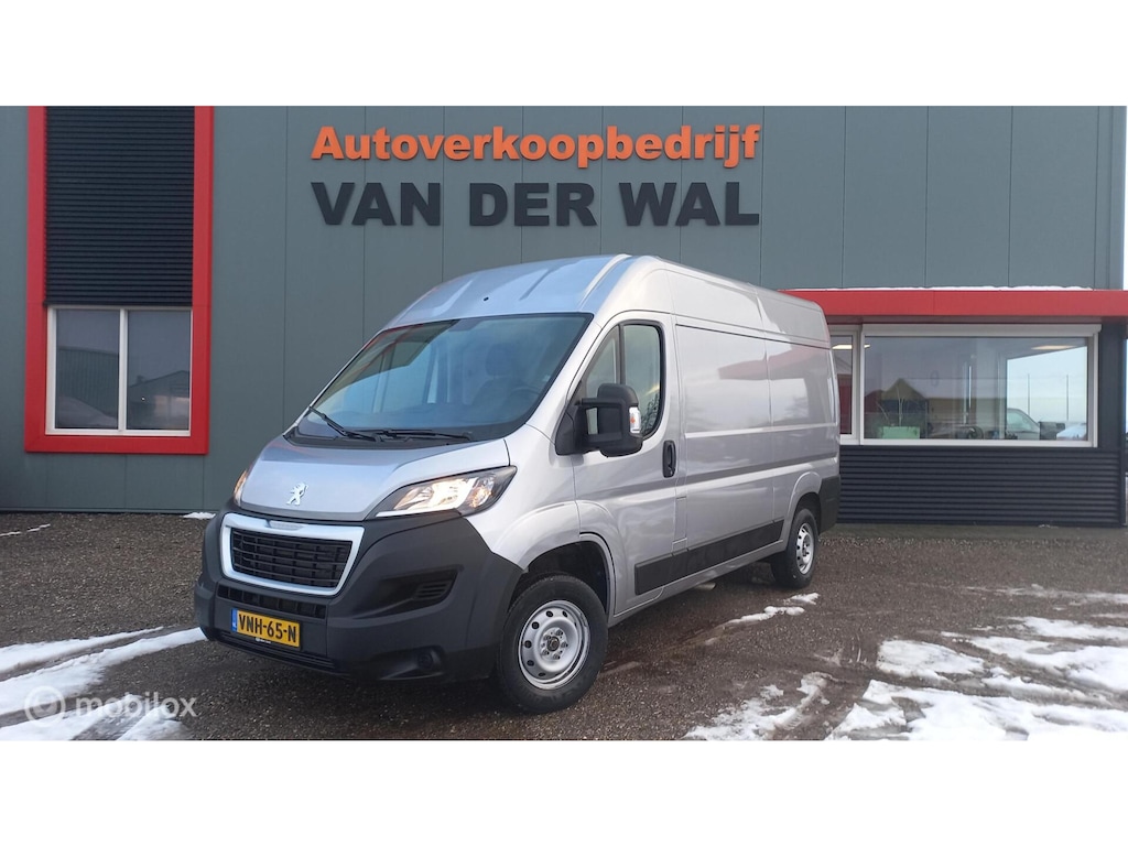Peugeot Boxer Bestel 330 2.2 BlueHDi 120 L2H2 Asphalt