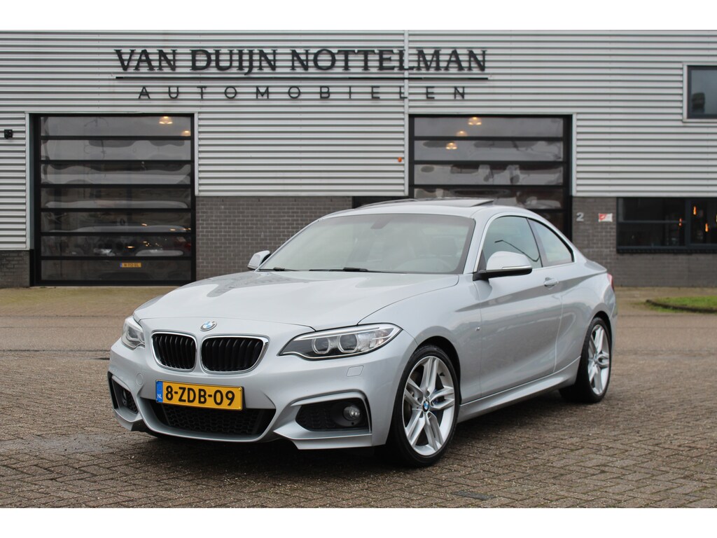 BMW 2-Serie Coupé 220i High Executive / Schuifdak / Xenon / N.A.P.